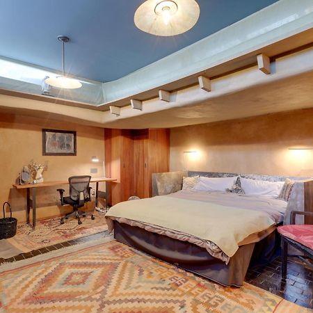 Adobe Studio 2 Blocks To Downtown Santa Fe Plaza! Extérieur photo