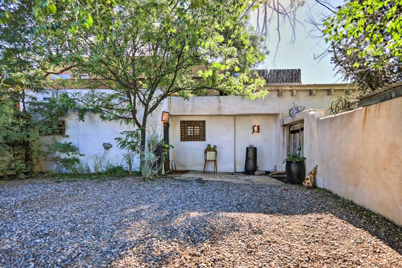 Adobe Studio 2 Blocks To Downtown Santa Fe Plaza! Extérieur photo