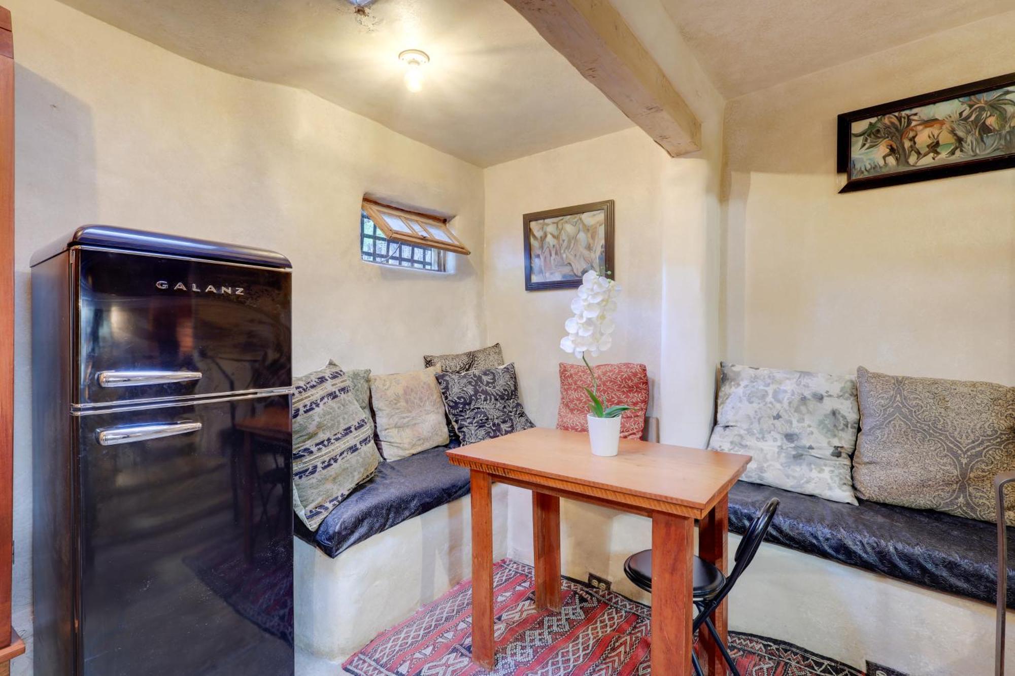 Adobe Studio 2 Blocks To Downtown Santa Fe Plaza! Extérieur photo