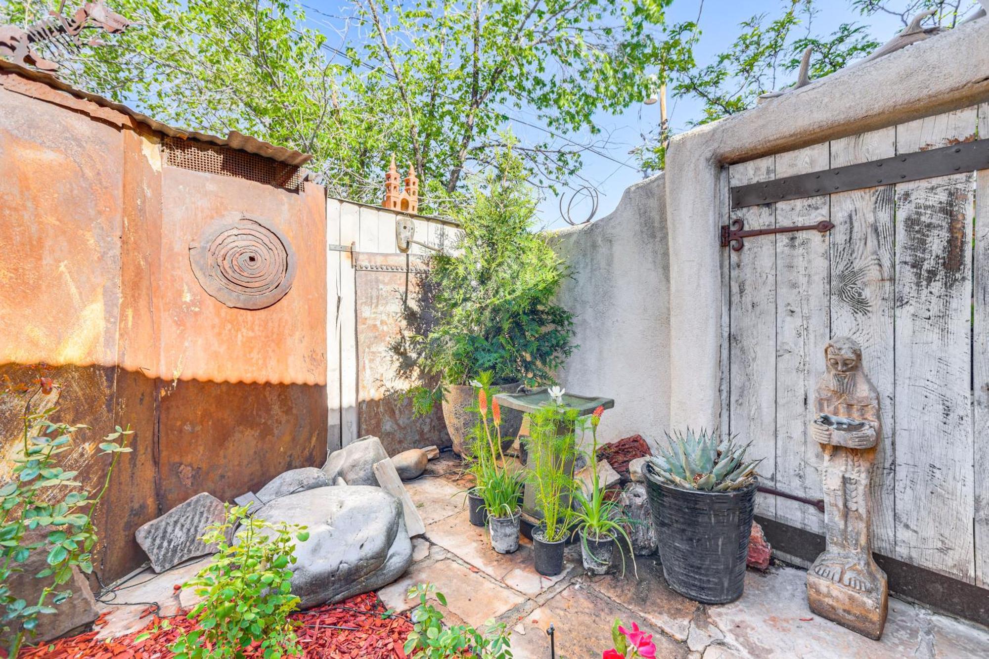 Adobe Studio 2 Blocks To Downtown Santa Fe Plaza! Extérieur photo